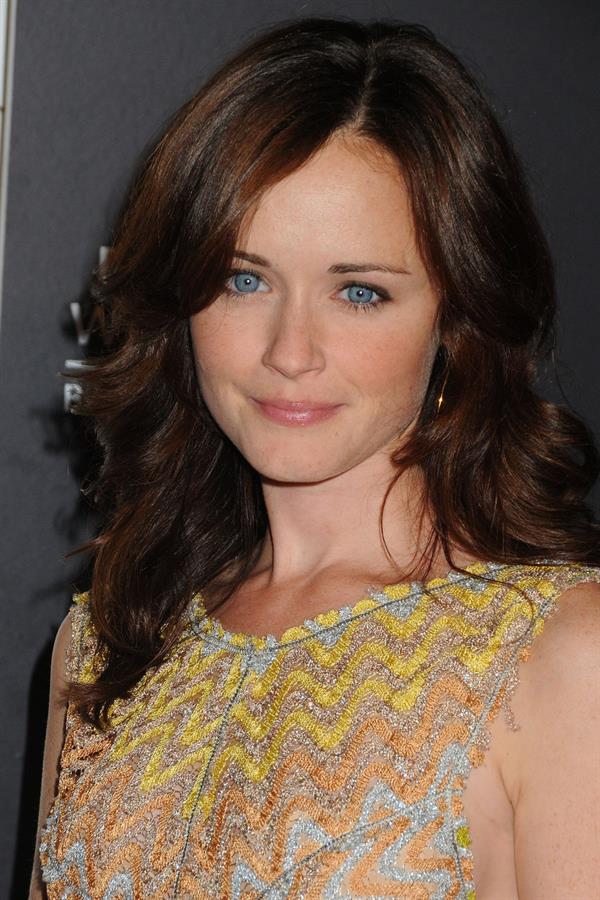 Alexis Bledel Rodeo Srive Walk of Style Award honoring Iman and Missoni on October 23, 2011 