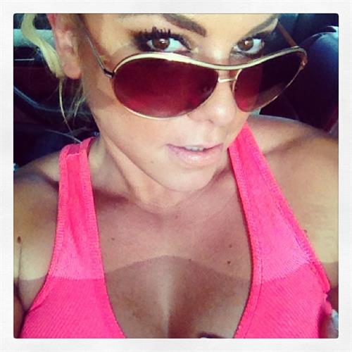 Minna Pajulahti taking a selfie