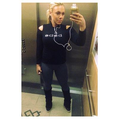 Minna Pajulahti taking a selfie