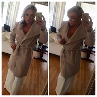 Minna Pajulahti taking a selfie