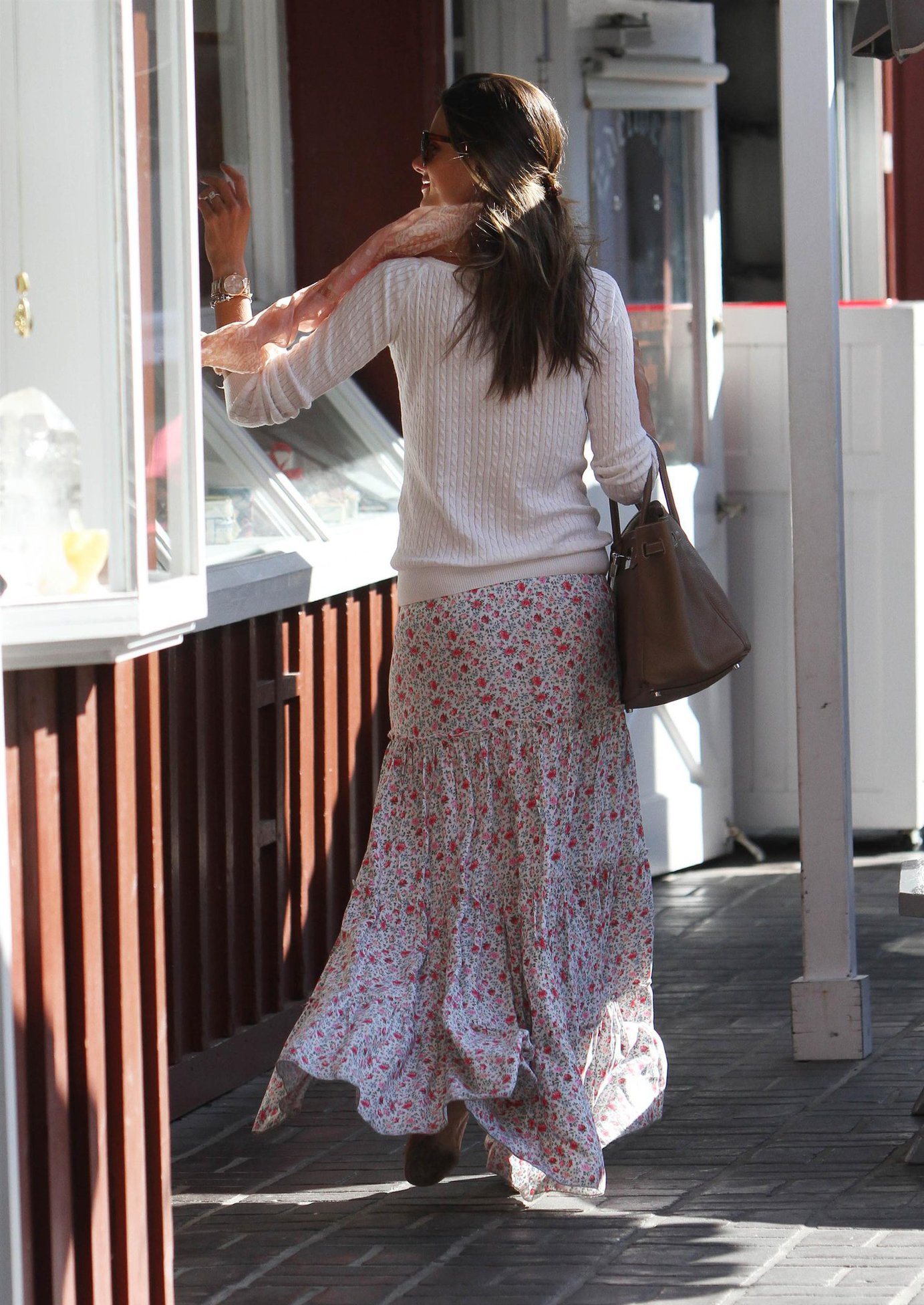 Alessandra Ambrosio at Country Mart in Brentwood on February 1, 2012 