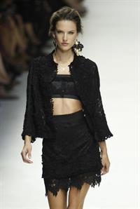 Alessandra Ambrosio Dolce Gabbana 