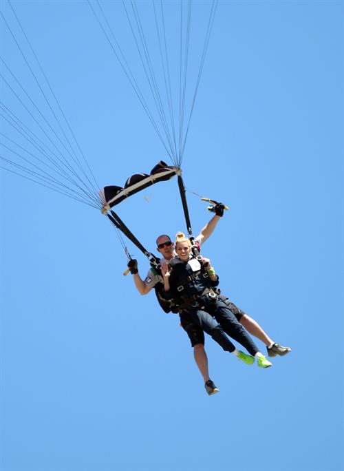 AnnaLynne McCord skydives from 18,000 feet at a charity event, Lompoc August 16, 2014