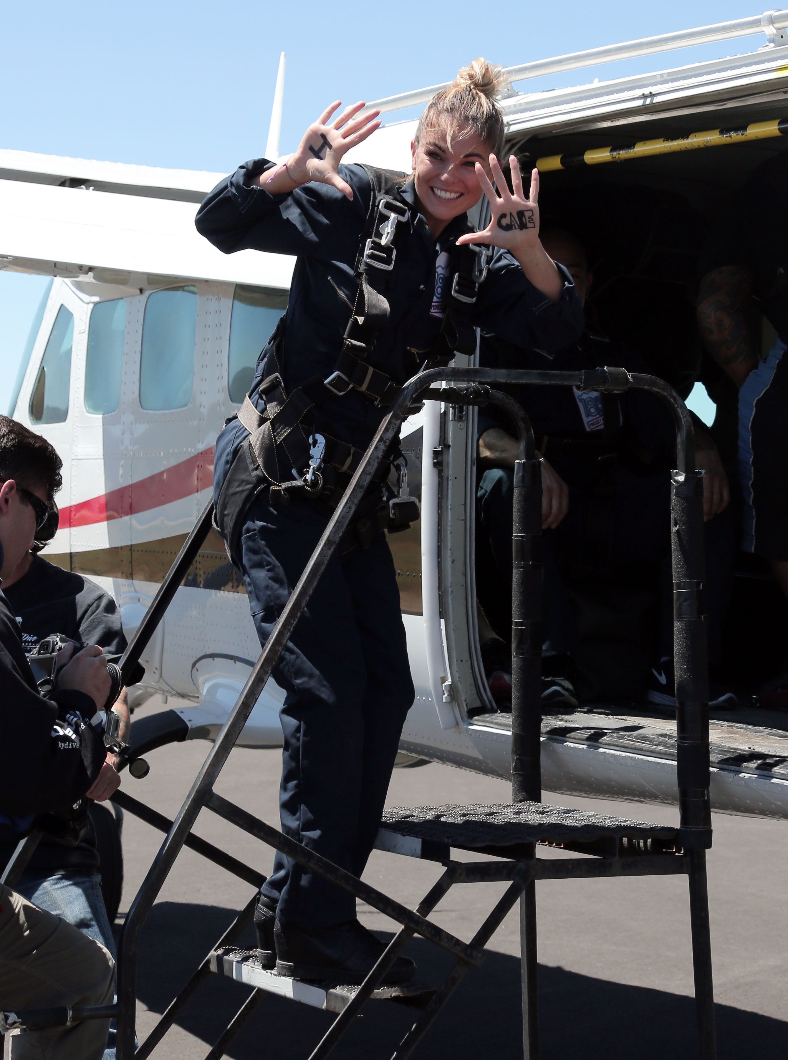 AnnaLynne McCord Pictures AnnaLynne McCord skydives from 18,000 feet at a charity event, Lompoc August 16, 2014