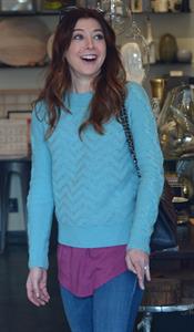 Alyson Hannigan Picks out some gifts at New Stone Age in Los Angeles (January 29, 2014) 