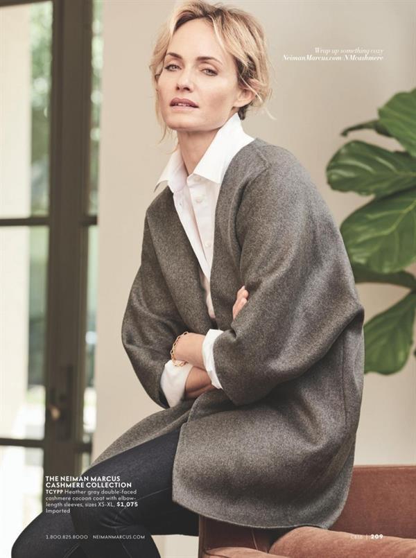 Amber Valletta