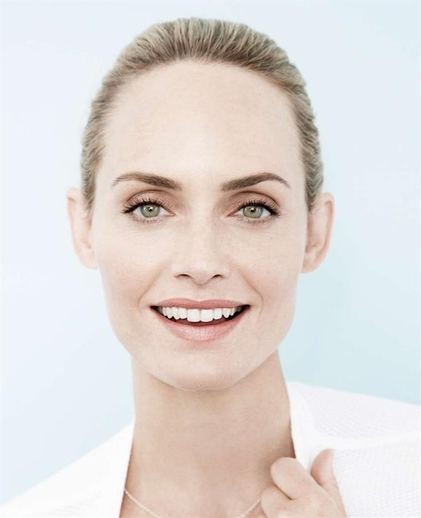 Amber Valletta