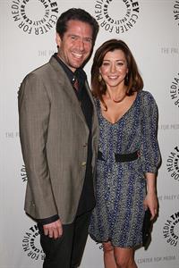 Alyson Hannigan at the How I Met Your Mother's 100th episode celebration on January 7, 2009