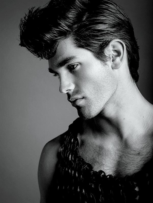 Justin Gaston