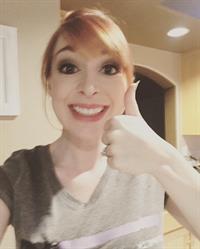 Lisa Foiles