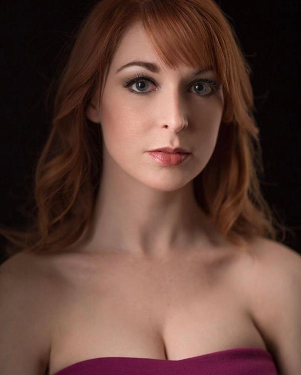 Lisa Foiles