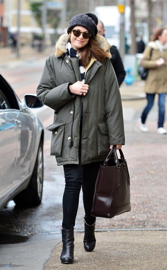Gemma Arterton - Arrives at the ITV Studios in Waterloo, London (06.02.2013) 
