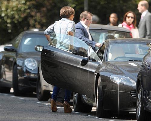 Frankie Sandford - Spotted in London Town (03.05.2013) 