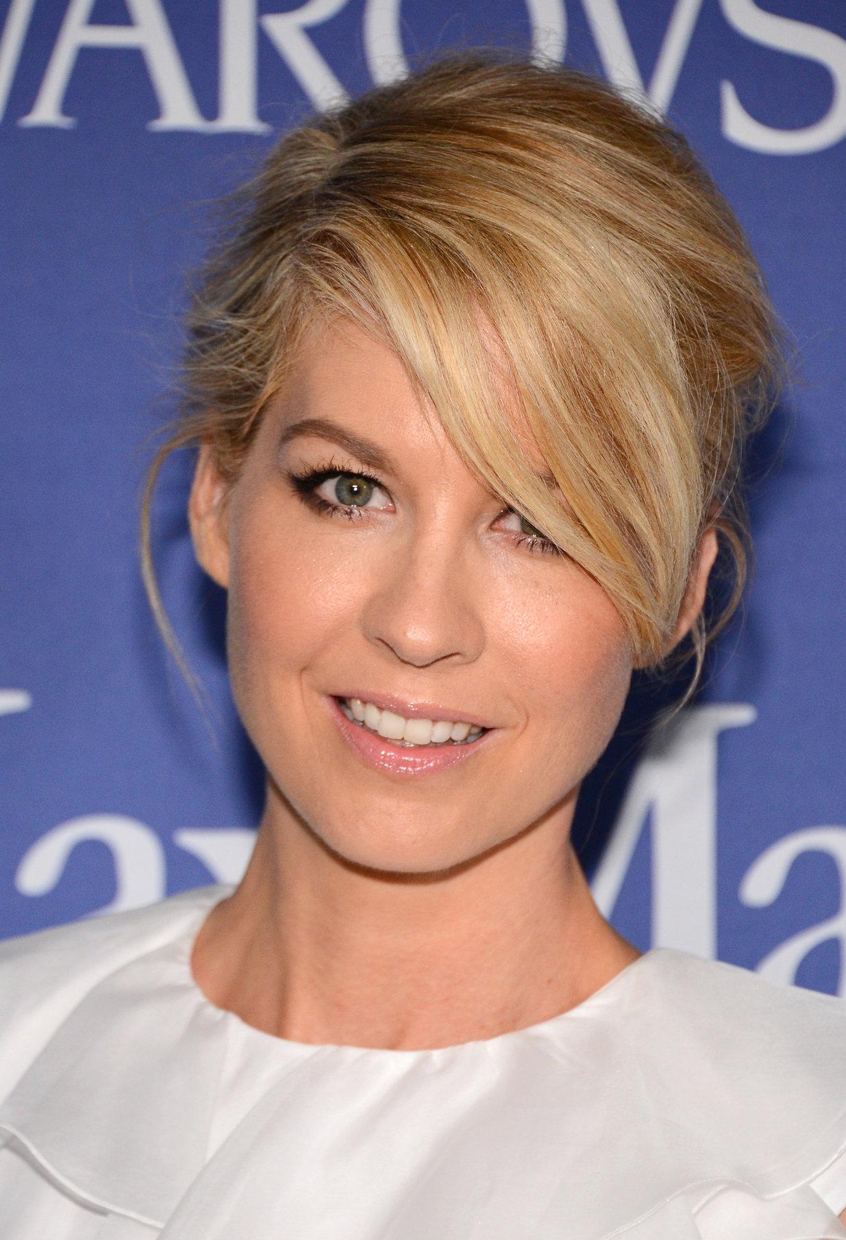 Jenna Elfman attends Women In Film's 2013 Crystal & Lucy Awards (12.06.2013) 