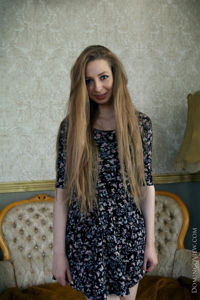 Teen with super long hair Areana Fox masturbating with dildo