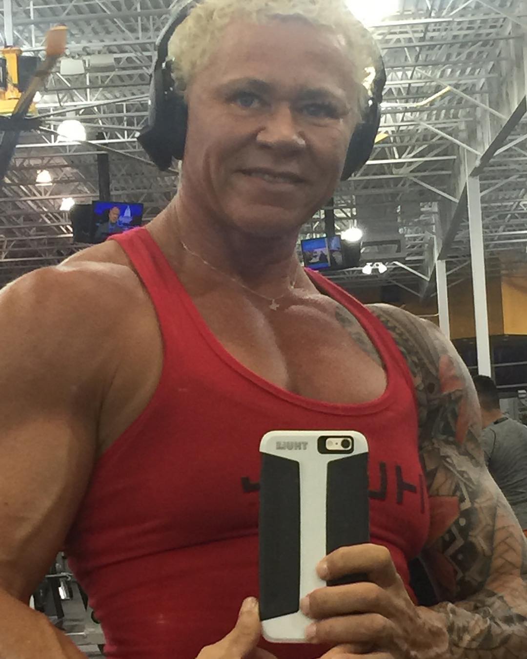 Jayne Stark taking a selfie