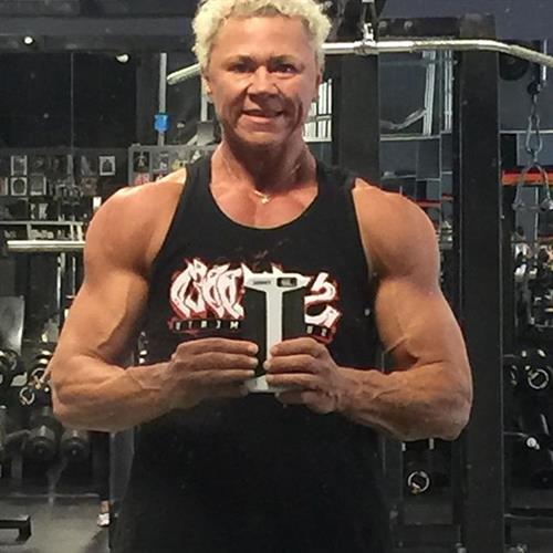 Jayne Stark taking a selfie