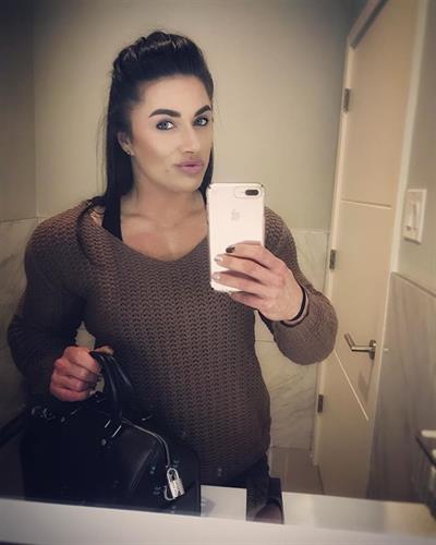 Jacquelyn Hickerson taking a selfie