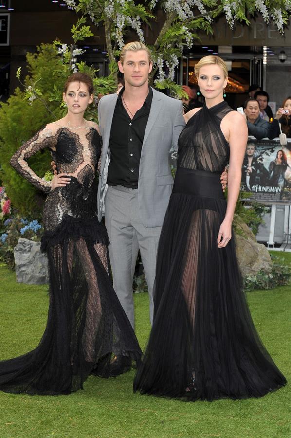 Charlize Theron and Kristen Stewart at the  Snow White And The Huntsman  World Premiere, May 14, 2012