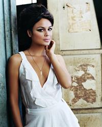 Nathalie Kelley