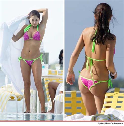 Arianny Celeste in a bikini - ass