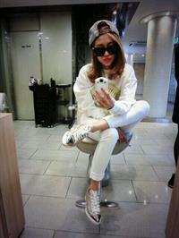 Wang Feifei taking a selfie