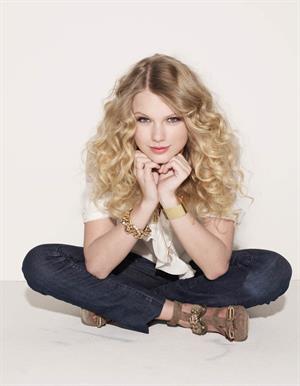 Taylor Swift - Glamour 2009/2010 by Matthias Vriens