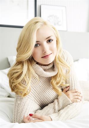 Peyton List – Portrait Session 2013  