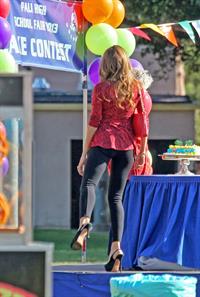 Sofia Vergara – “Modern Family” set candids, LA 10/17/13  