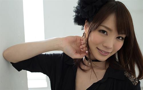 Airi Suzumura Pictures Hotness Rating Unrated