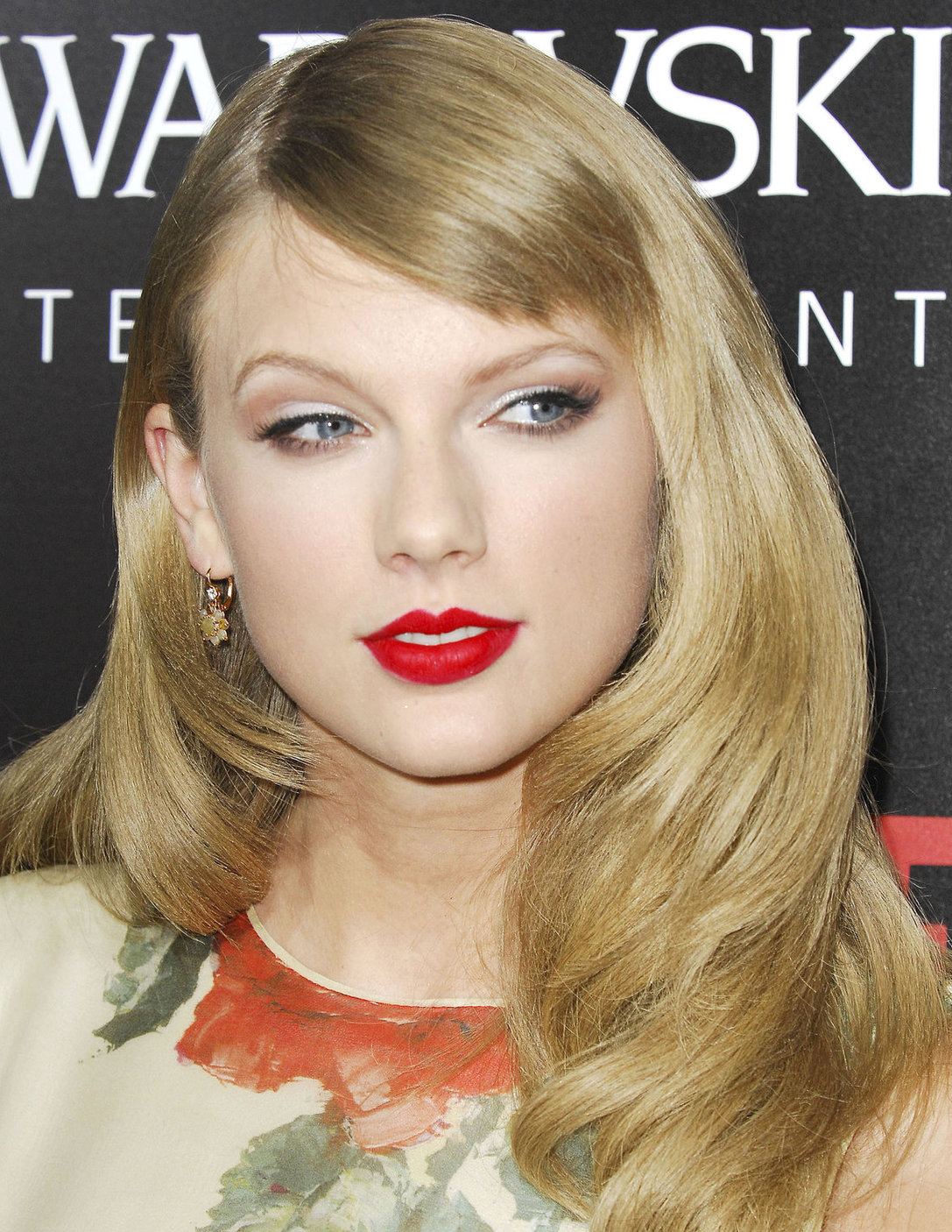 Taylor Swift -  Romeo & Juliet  LA Premiere 9/24/13  