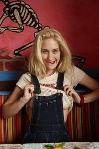 Leisel Bonnke in Overalls