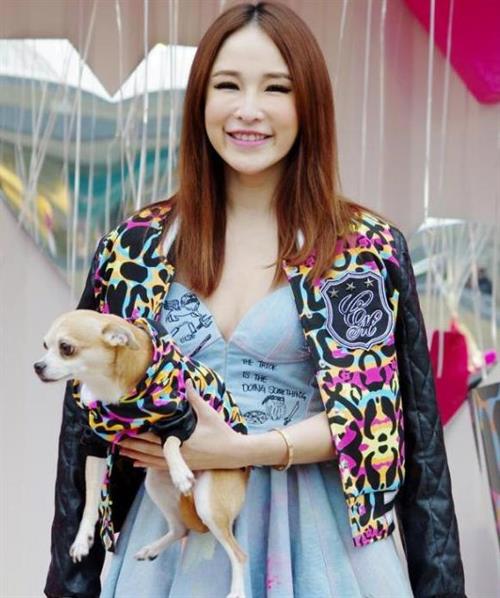 Elva Hsiao