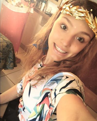 Giada Russo taking a selfie