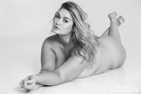 Hunter McGrady Pictures