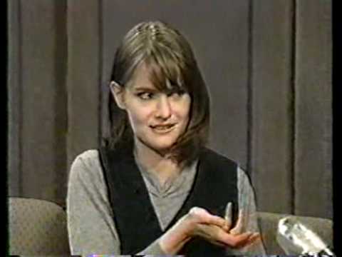 Jennifer Jason Leigh