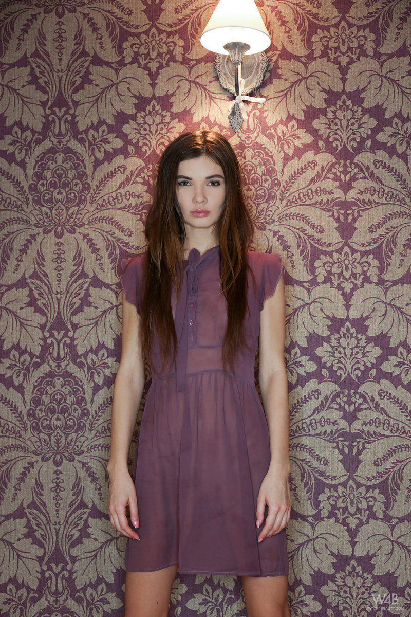 CASTING Brit - Free preview - WATCH4BEAUTY | Nude Art Magazine