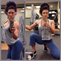 Amanda Latona Kuclo taking a selfie