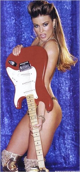 Carmen Electra