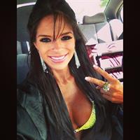 Michelle Lewin taking a selfie