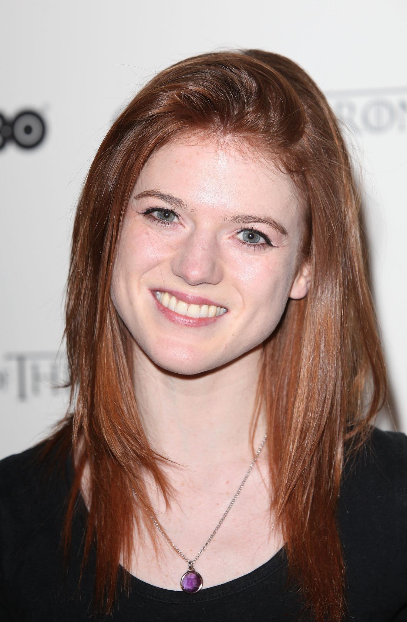 Rose Leslie Nide