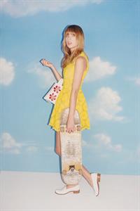 Taylor Swift 2013 Tung Walsh Photoshoot For Wonderland Journal 