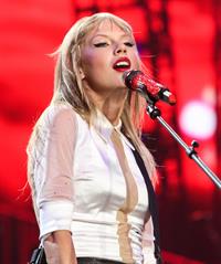 Taylor Swift  Red  Tour - Concert at the Staples Center in Los Angeles - August 19, 2013 