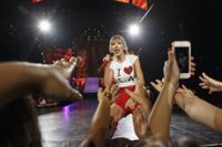 Taylor Swift  Red  Tour - Concert at the Staples Center in Los Angeles - August 19, 2013 