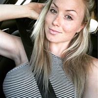 Dianna Dahlgren taking a selfie