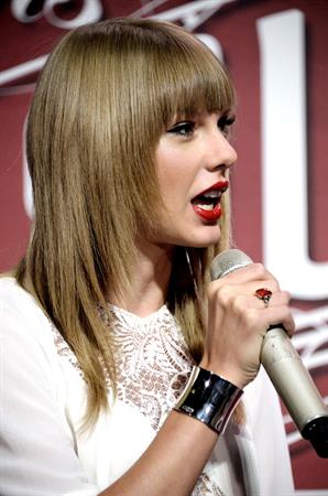 Taylor Swift 'Red' Tour Press Event in LA 8/20/13  