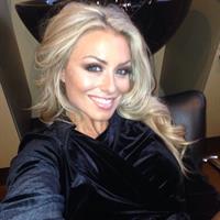 Dianna Dahlgren taking a selfie