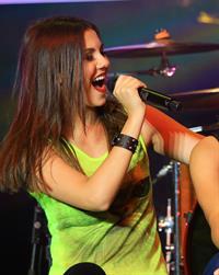 Victoria Justice - Iowa State Fair 8/13/13  