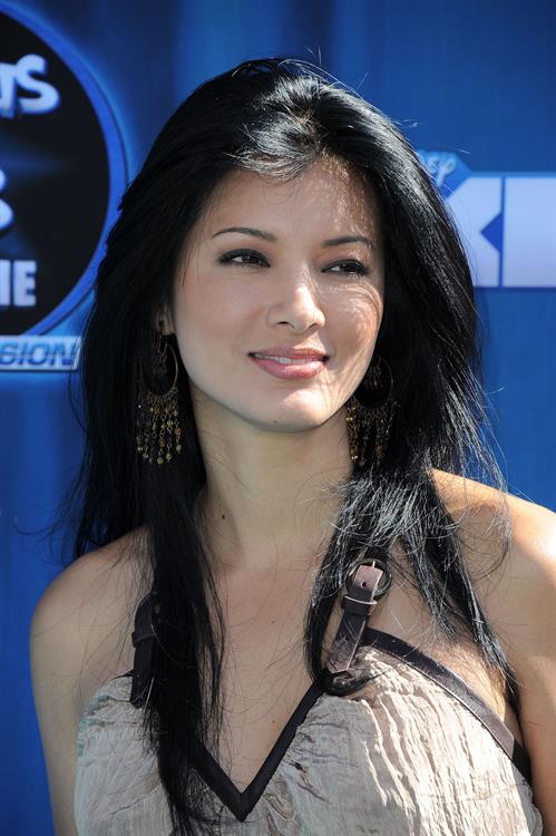 Kelly Hu