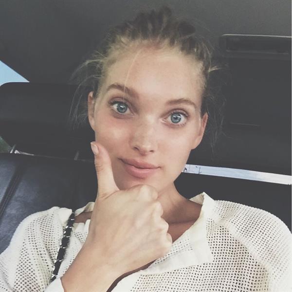 Elsa Hosk taking a selfie